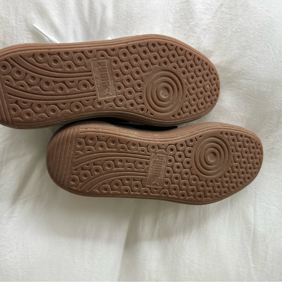 Puma Palermo White and Black Sneakers - Picture 5 of 5